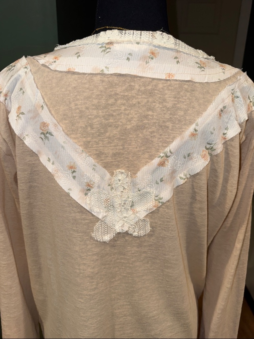 POL Beige Lace Patch V-Neck Tunic Sz Small - Picture 4 of 6